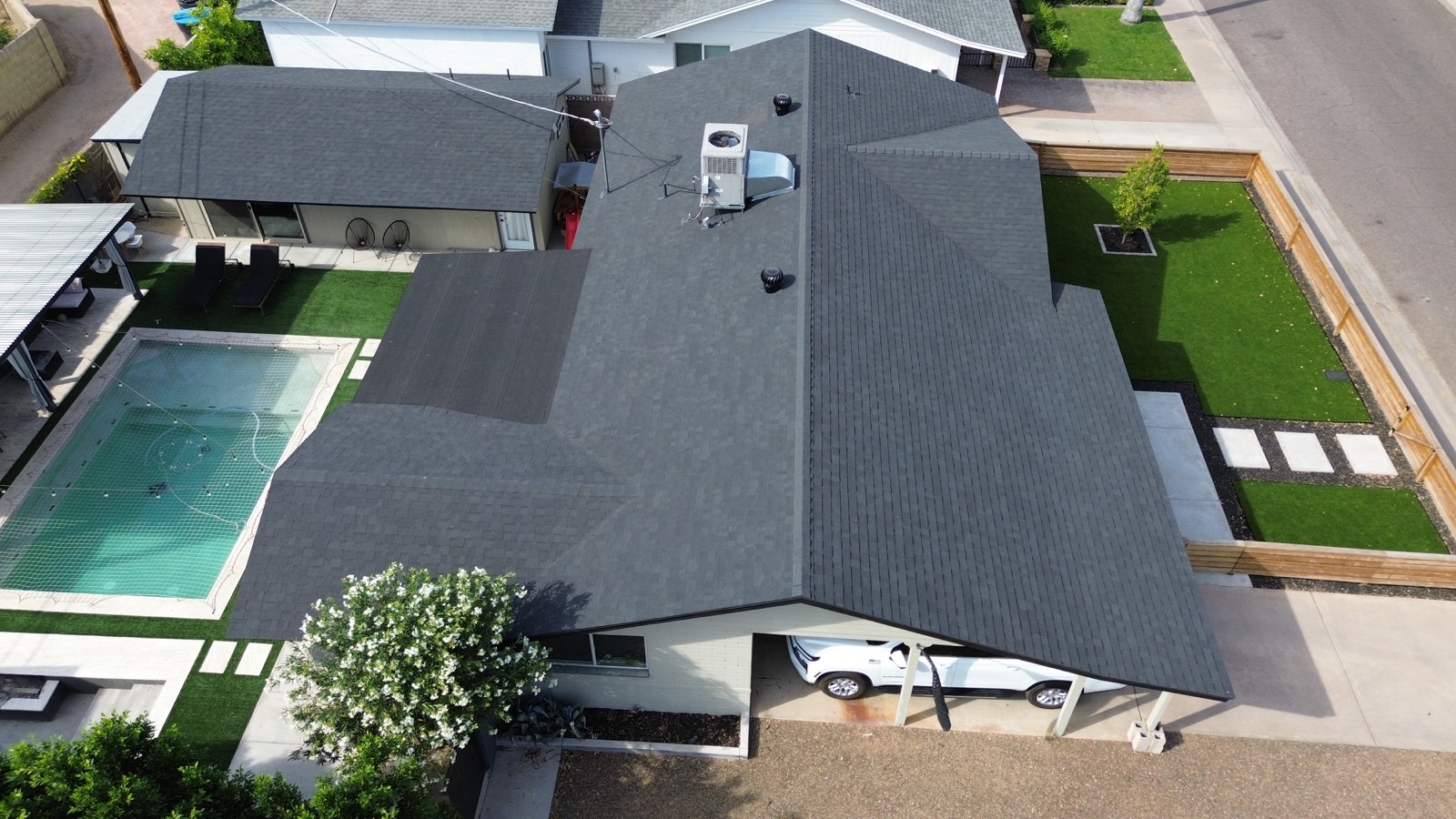 Gray shingle roof